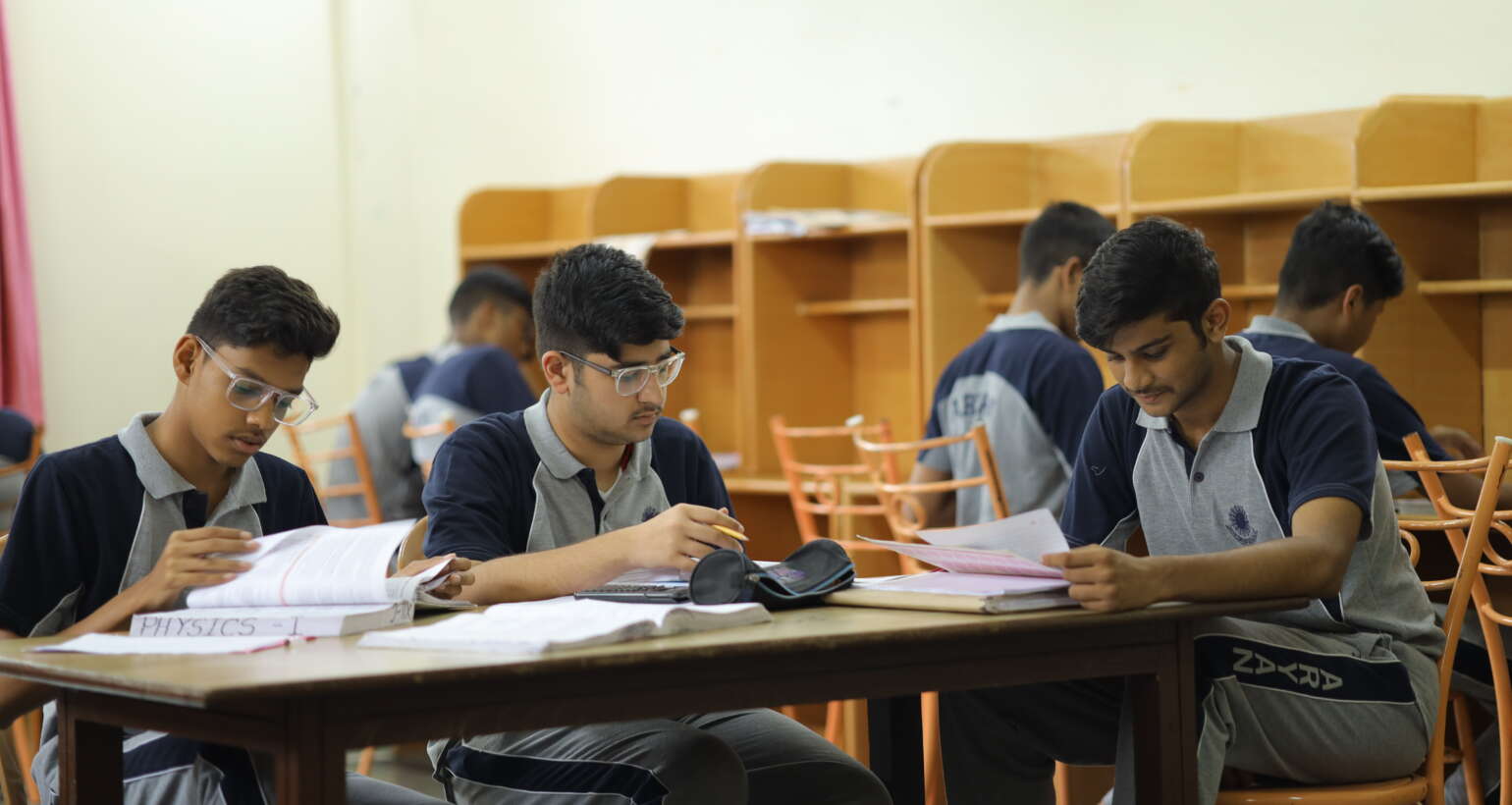 Deciding Between CBSE and ICSE: A Parent’s Comprehensive Handbook